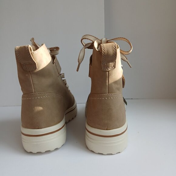 Cliffs NWT 'Gordon' Beige Velcro Buckle Strap White Lug Comfort Sole LaceUp SZ8 - Picture 3 of 13